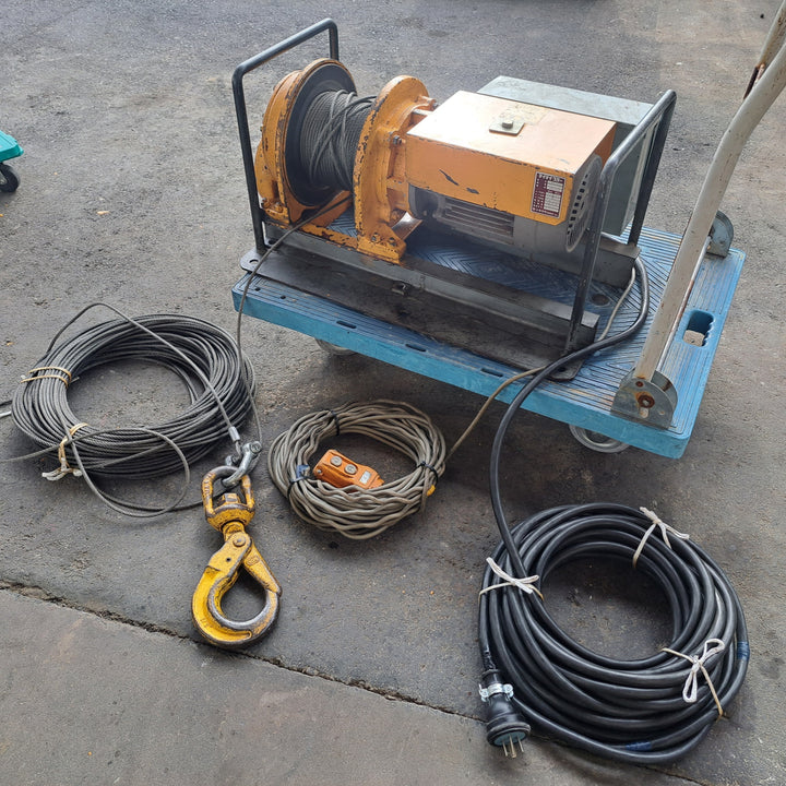 【店頭受取り限定】トーヨーコーケン 三相200V 定置型ウィンチ マイティプラー MA-2 吊荷重250㎏【桶川店】