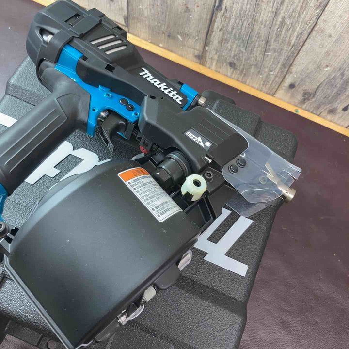 【未使用品(店頭展示品)】 マキタ(makita) 高圧エア釘打ち機 AN636HM 【東大和店】