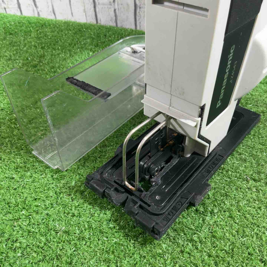 ◇パナソニック(Panasonic)  コードレス角穴カッター EZ4543LR1S-B【川口店】