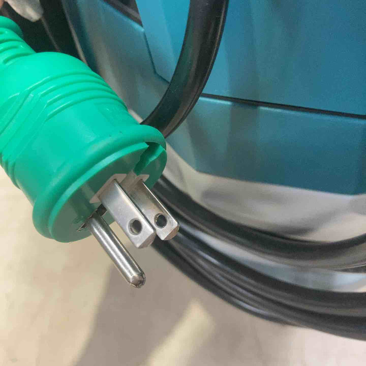 ★マキタ(makita) 集じん機 乾湿両用 VC0820【町田店】