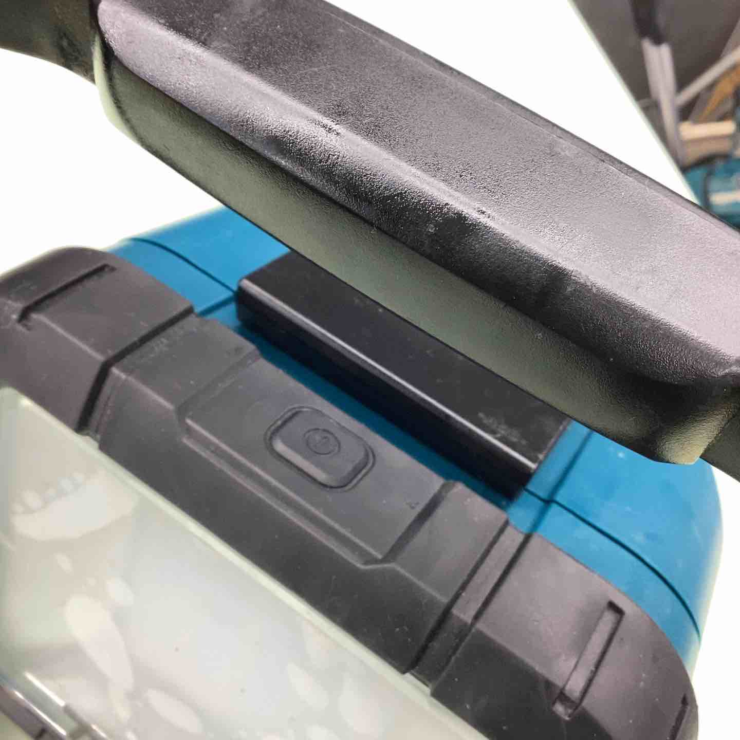 ☆マキタ(makita) コードレスLEDスタンドライト ML805【越谷店