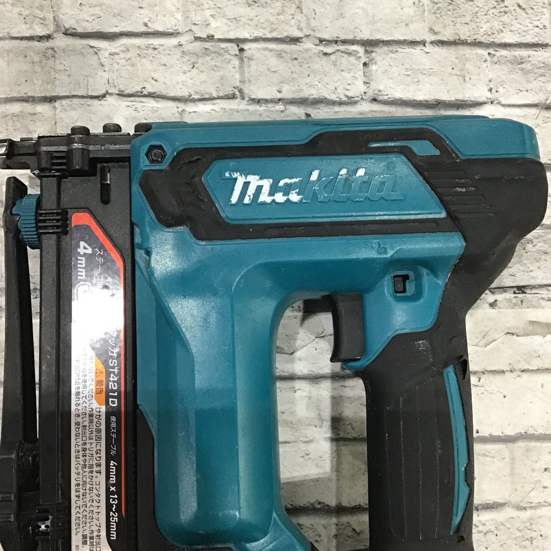 ★マキタ(makita) コードレスタッカー ST421DZK【川口店】