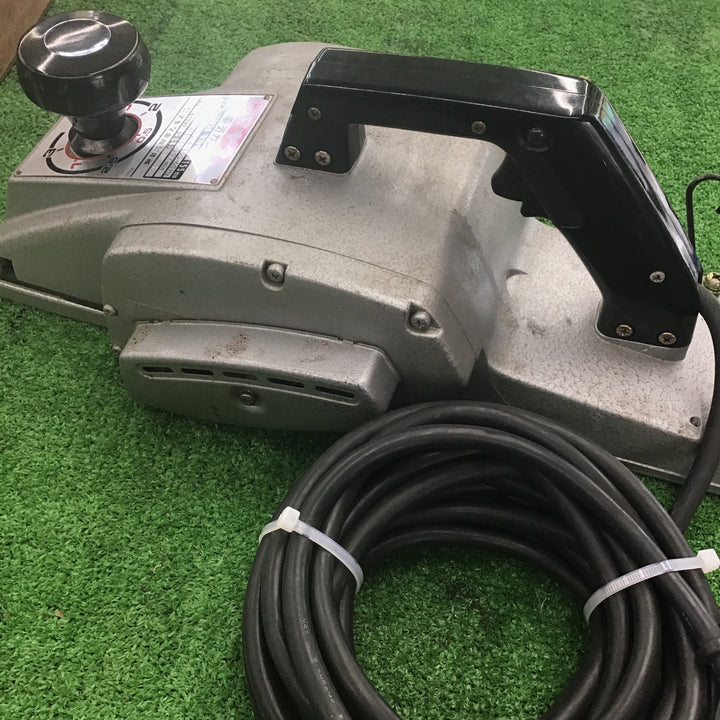 【中古品】マキタ(makita) 電気カンナ 1805N【桶川店】