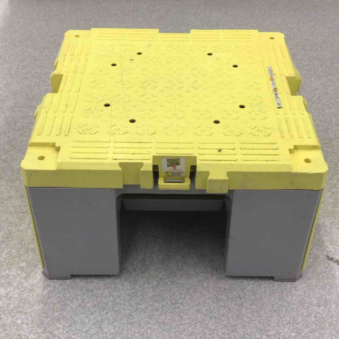 ALINCO アルインコ ステップキューブ 1.47kN 樹脂製作業台 天面500㎜x500㎜ 高さ【八潮店】