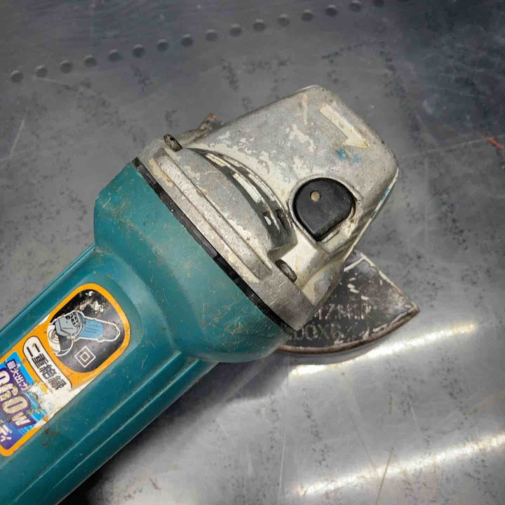 ☆マキタ(makita) 100mmディスクグラインダ 9533B【川越店】