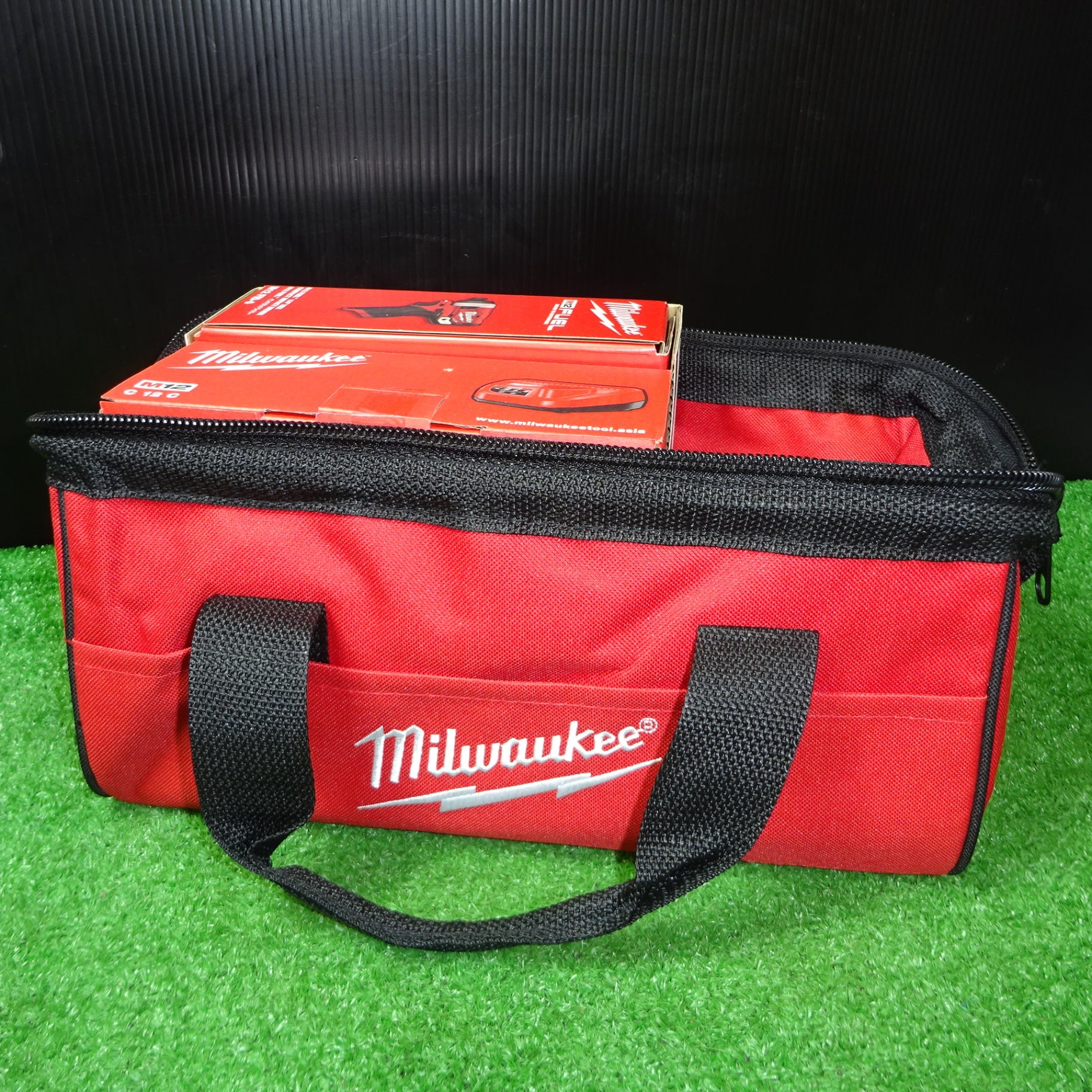 ミルウォーキー/Milwaukee コードレスインパクトドライバー M12 ミルウォーキー/Milwaukee コードレスインパクトドライバー M12