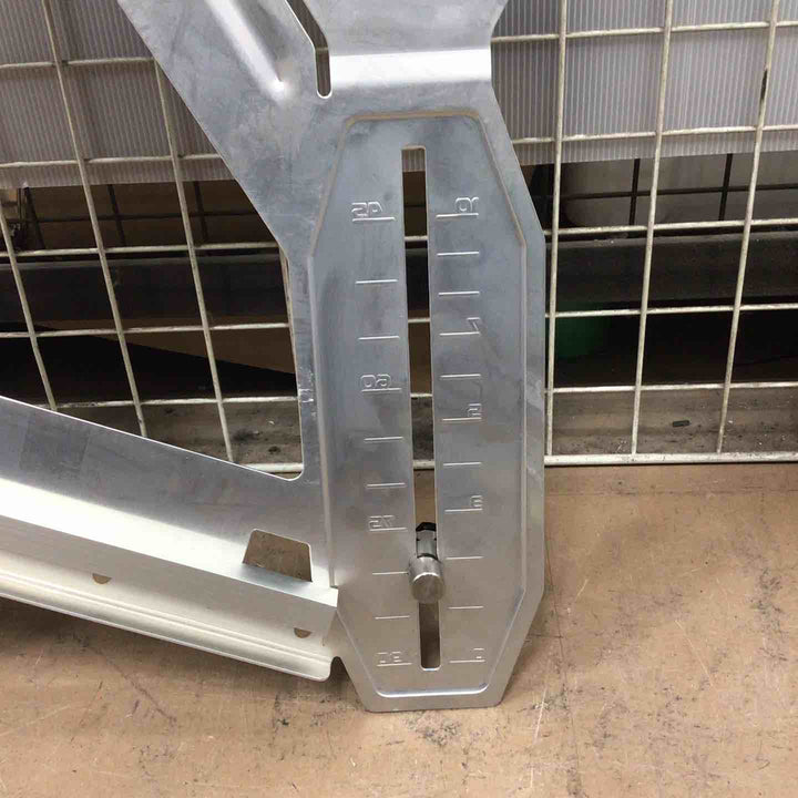 シンワ測定 丸ノコガイド定規 エルアングルPlus シフト 60cm 寸勾配切断機能付 79053【草加店】