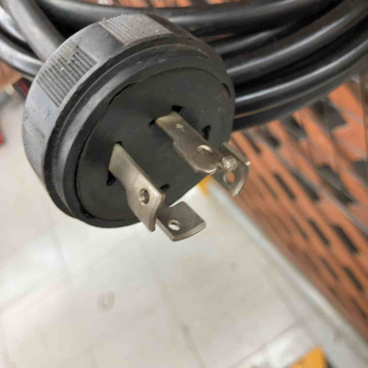 【現状品/店頭受取り限定】◇日立産機(HITACHI) 電動チェーンブロック 1/4E2 定格荷重250kg 三相200V【鴻巣店】