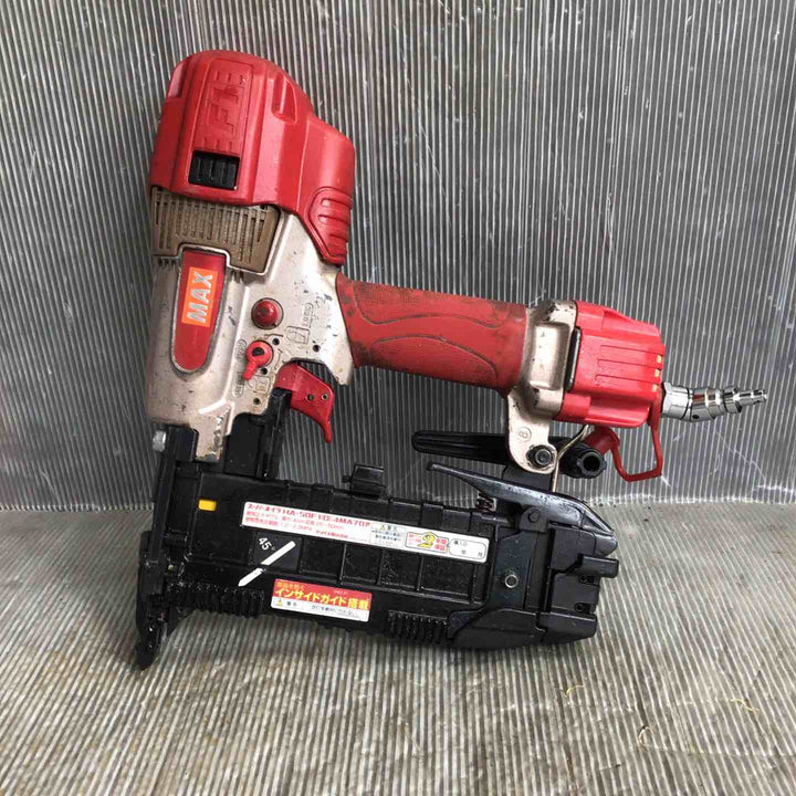 マックス(MAX) 高圧フロアタッカ HA-50F1(D)/4MAフロア 床材 留め付け フローリング材 下地材 構造用合板【越谷店】