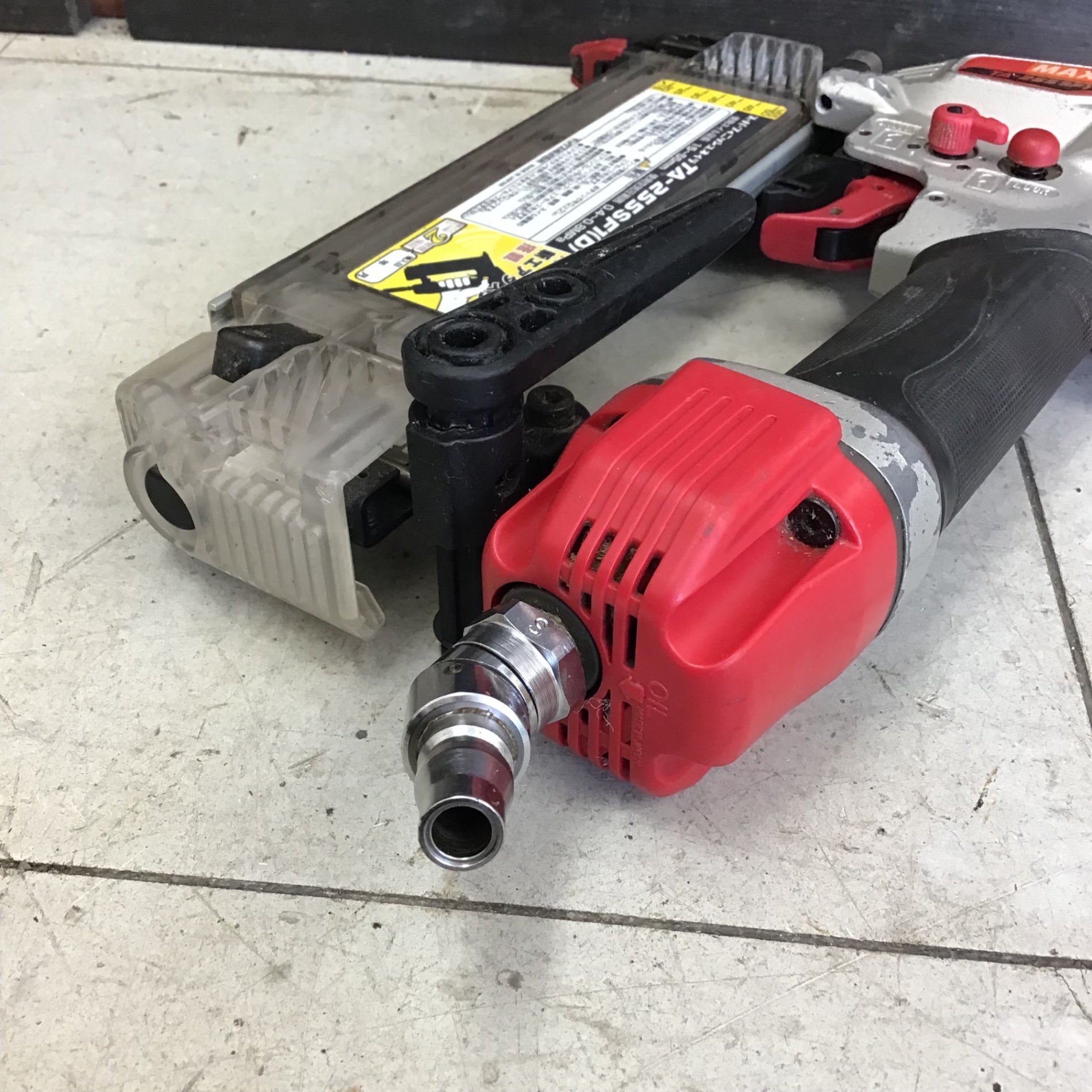 中古品】 マック/MAX 常圧フィニッシュネイラ TA-255SF1(D) 【鴻巣店