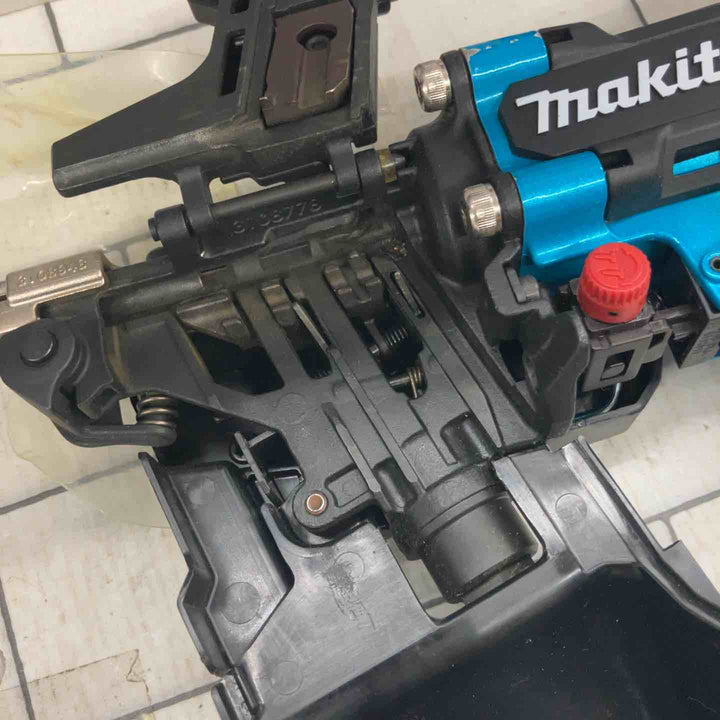 ★マキタ(makita) 高圧エア釘打ち機 AN636HM【所沢店】