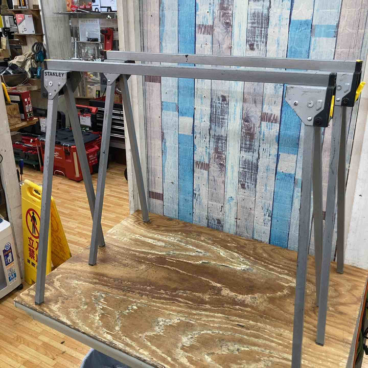 【中古品】スタンレー STANLEY ソーホース 折り畳み式 メタル 2脚１セット 作業台 車止め【柏店】