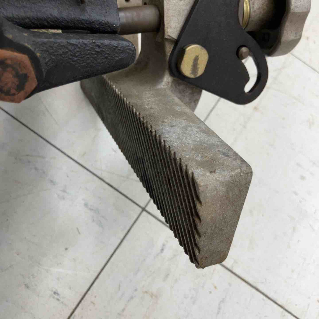 【現状品】◇マキタ(makita) チェーンノミ 7100B【鴻巣店】