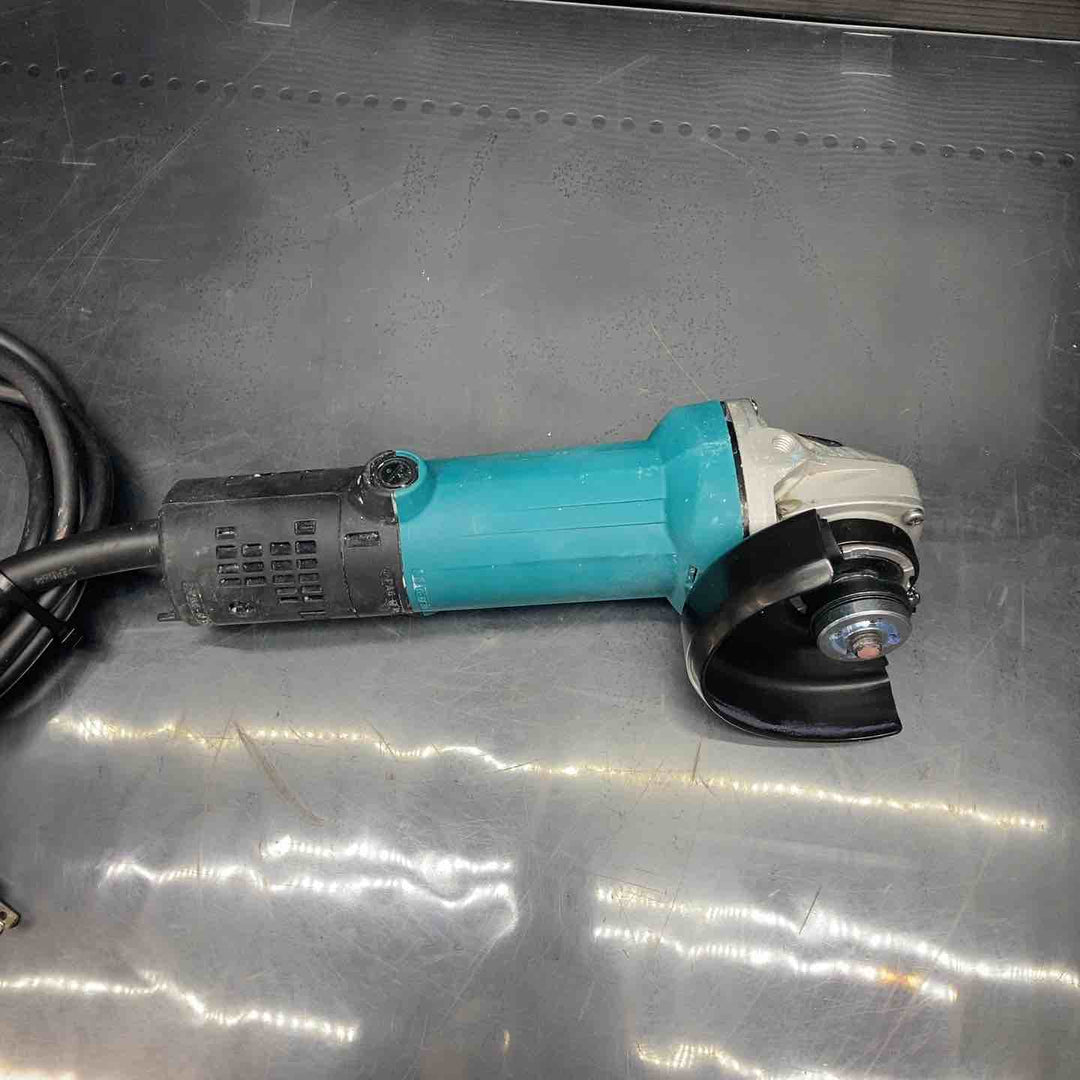 マキタ(makita) 100mmディスクグラインダ 9533B【川越店】