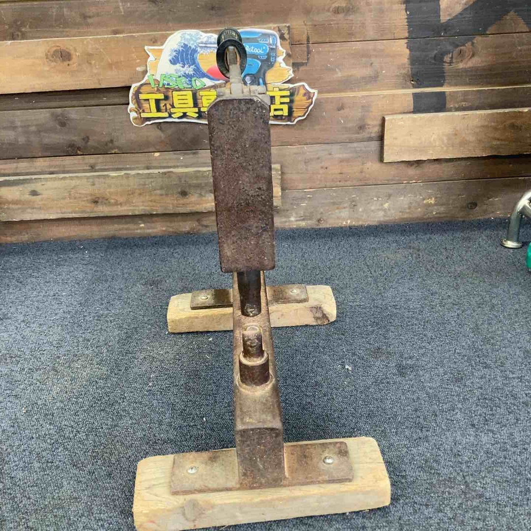 【中古品 / 店頭受取り限定】メーカー不明 現状品 瓦割機 瓦カッター  S型【千葉県柏市】