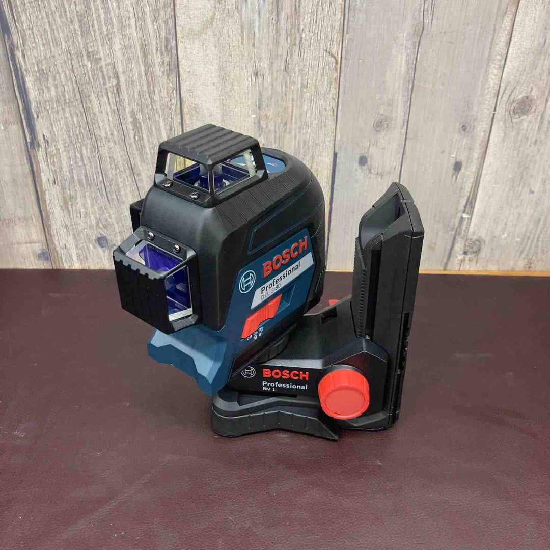 【中古美品】 ボッシュ(BOSCH) 360° レッドレーザー墨出し器 GLL3-80NKIT型 受光器・三脚BT150付き 未使用長期保管品 【東大和店】