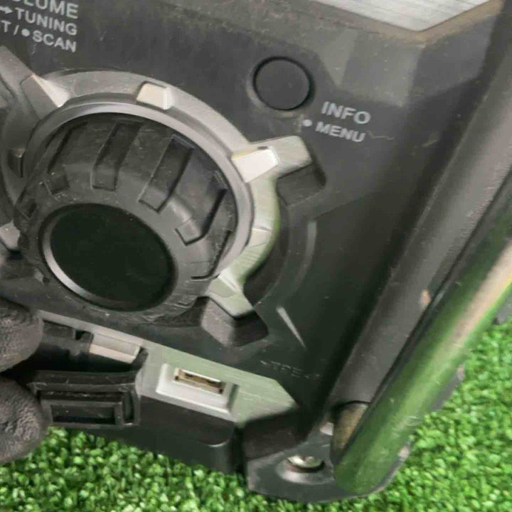 ★マキタ(makita) コードレスラジオ MR108B【草加店】