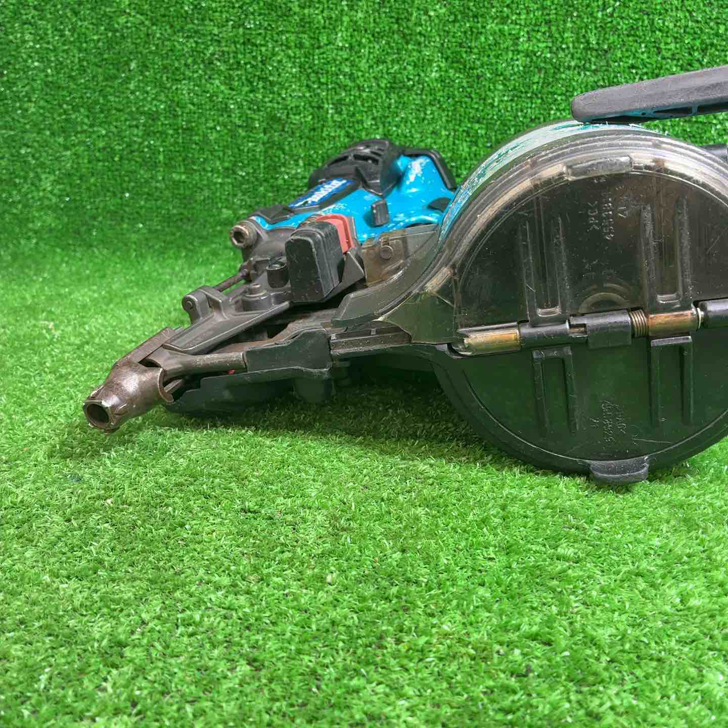 中古品】 マキタ(makita) 高圧エア釘打ち機 AN935HM 【藤沢店