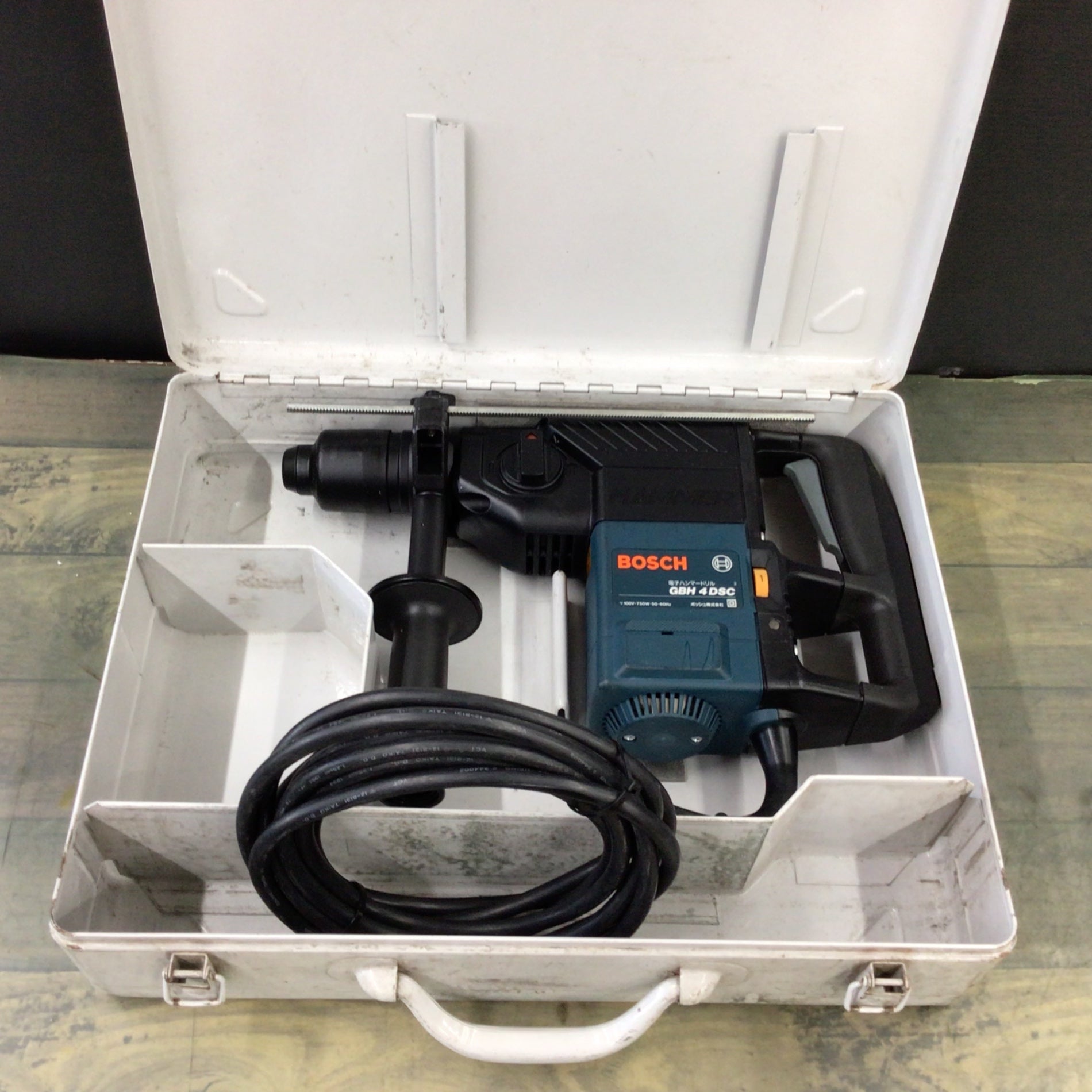 BOSCH GBH 4DSC 電子ハンマードリル 中古 BOSCH/ボッシュ 電子ハンマードリル GBH4DSC - 中古工具・プロ用機械