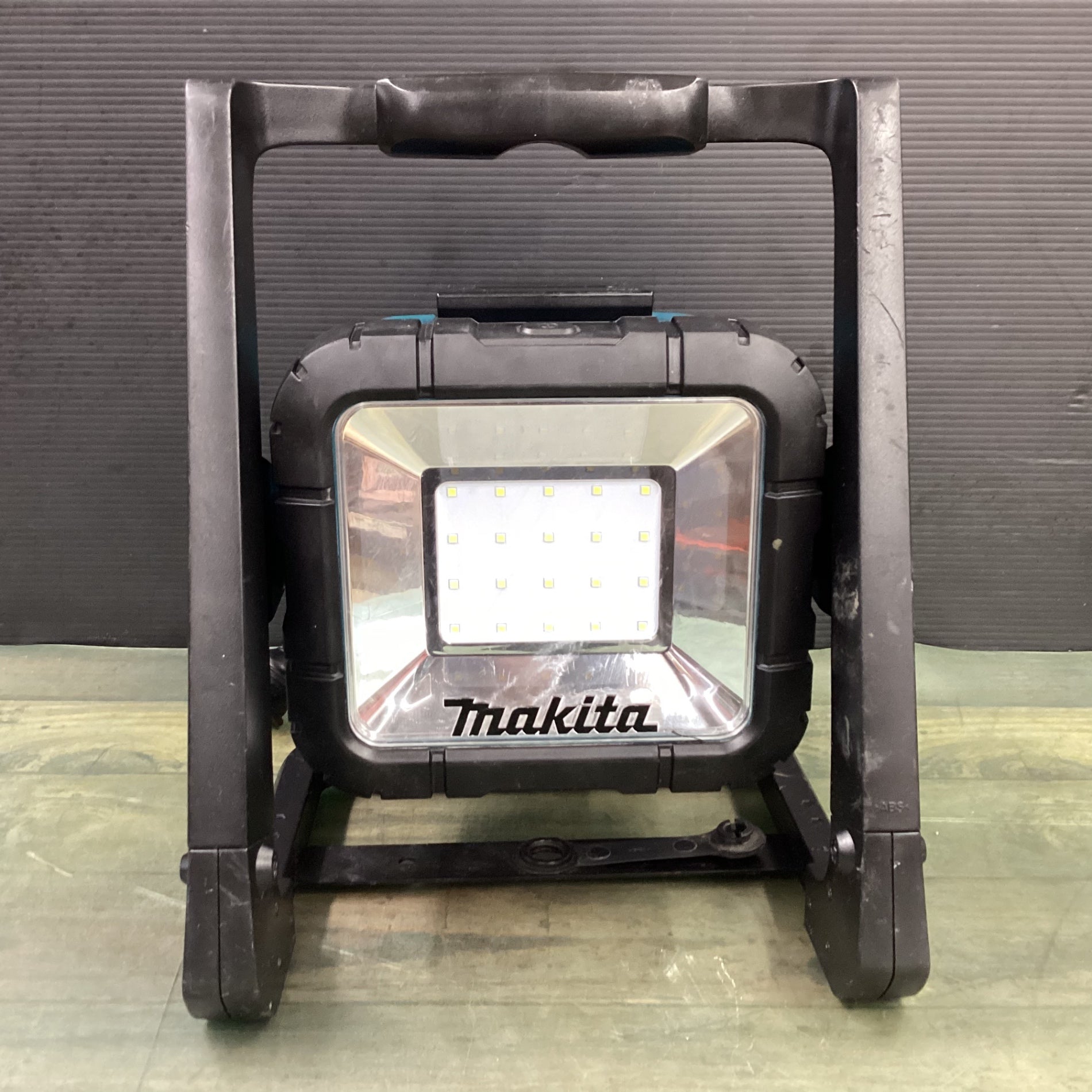 マキタ(makita) コードレスLEDスタンドライト ML805 【東大和店