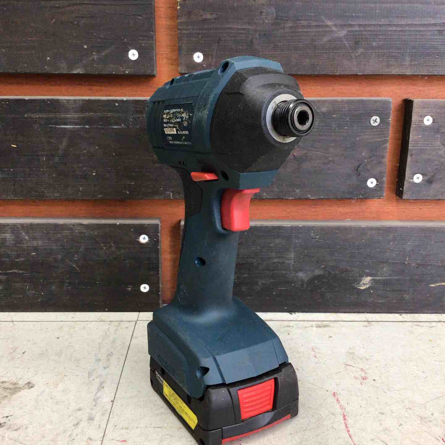 中古品】 ボッシュ/BOSCH コードレスインパクトドライバー GDR1440-LI