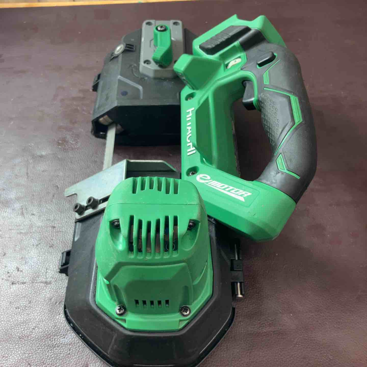 中古品】 ハイコーキ(HIKOKI ※旧:日立工機) コードレスバンドソー