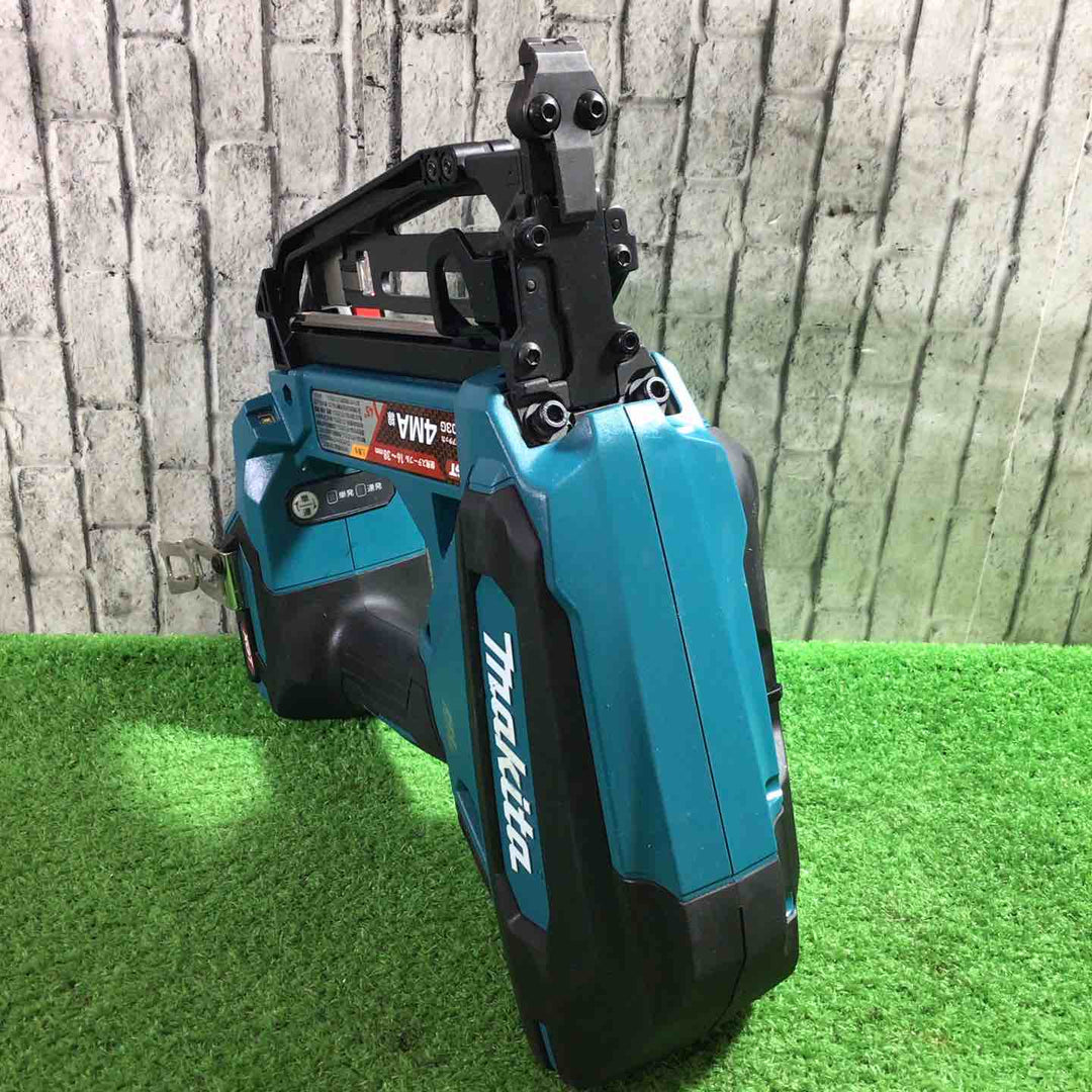 ★マキタ(makita) コードレスフロアタッカ ST003GZ【川口店】