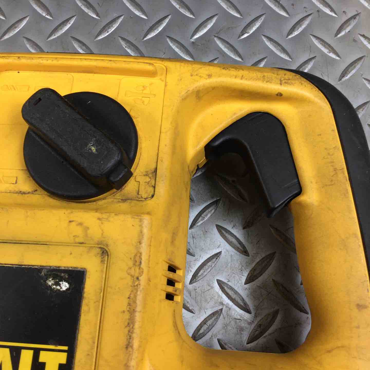 デウォルト(DEWALT) ハンマドリル DW570K【川崎店】 – アクトツール