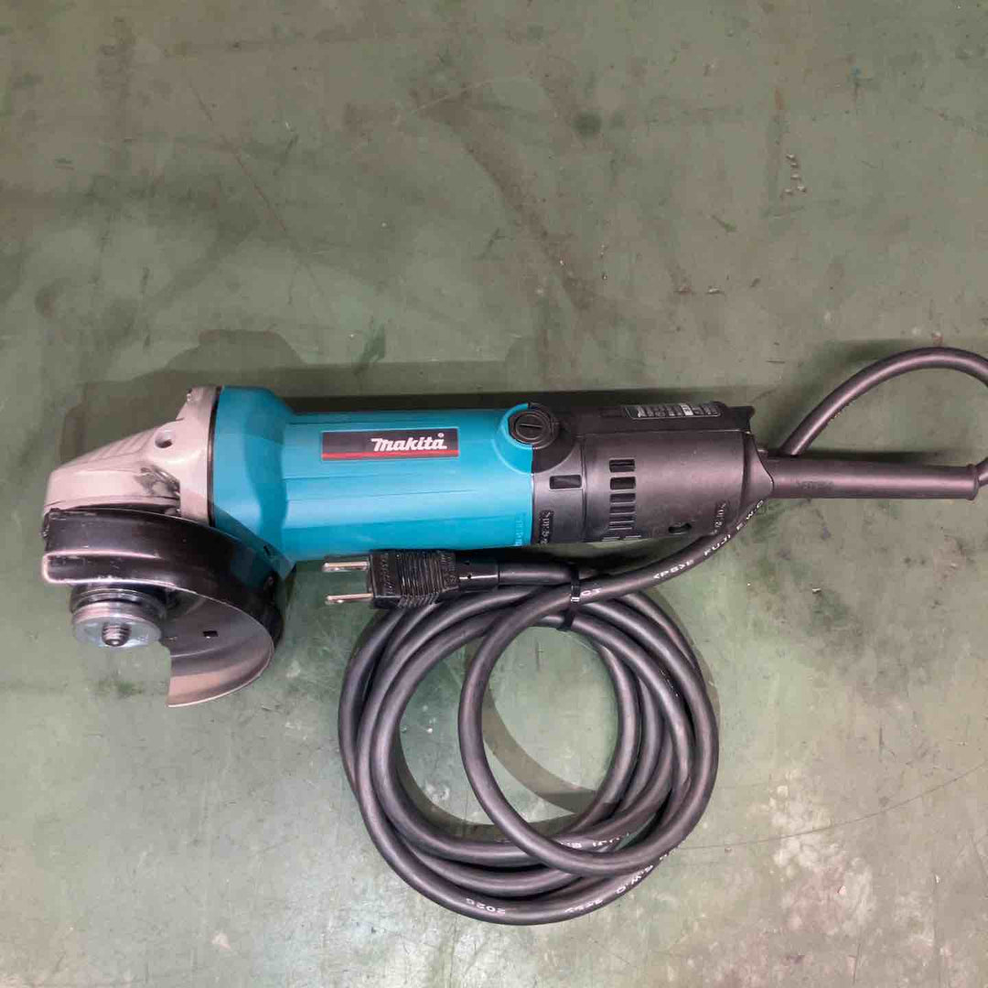 ☆マキタ(makita) 100mmディスクグラインダ 9533BL【戸田店】