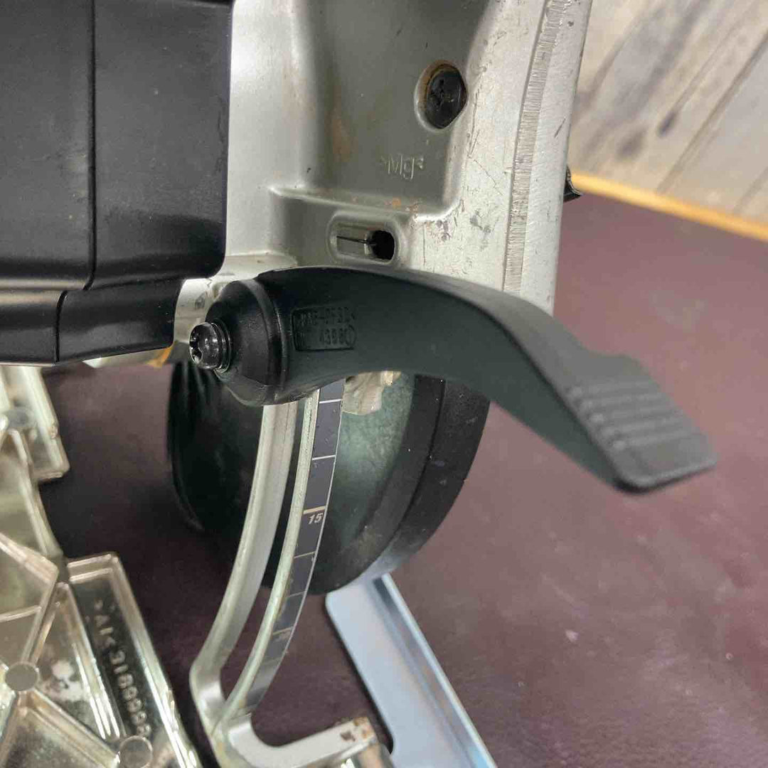 【中古品】 マキタ(makita) コードレス丸のこ HS470DZB 【東大和店】