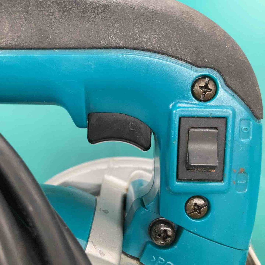 ☆マキタ(makita) 125mm内装マルノコ 5240L　ベース歪み有り ブレーキ甘い【戸田店】