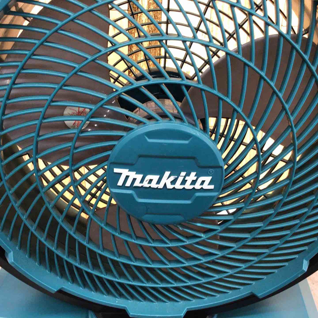 ☆マキタ(makita) コードレスファン CF203DZ【八潮店】