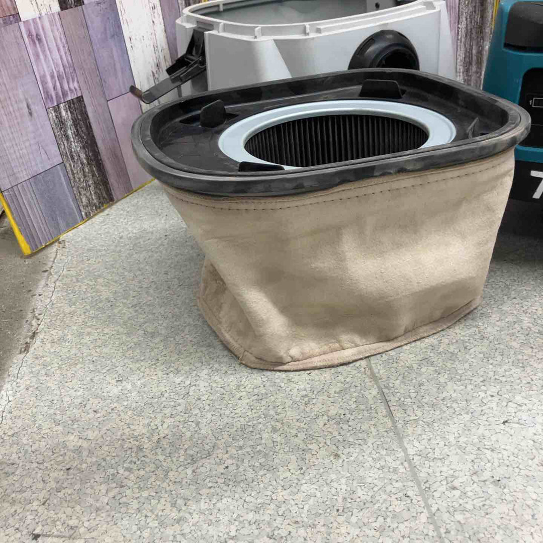 ★マキタ(makita) コードレス集じん機 乾湿両用 VC860DZ【八潮店】