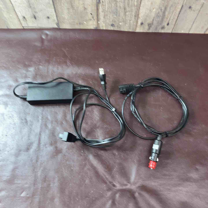 【中古品】マキタ(makita) コードレス冷温庫 CW180DZ ACアダプター付属【東大和店】