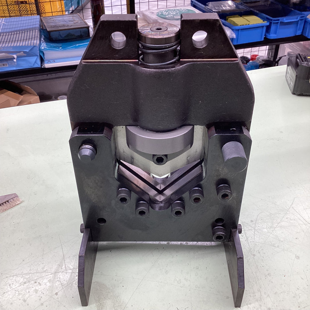 IKURA(育良精機) アングルコンポ用アタッチメント IS-A50C カッター【越谷店】