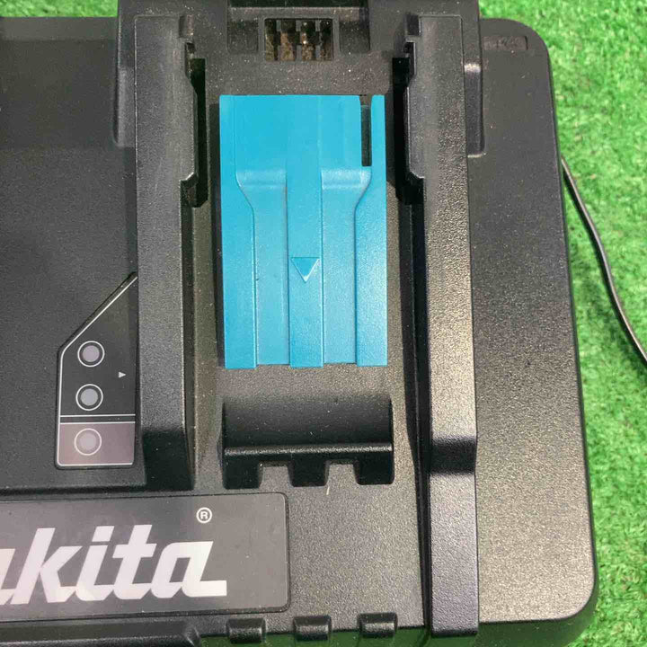 ★マキタ(makita) 2口急速充電器 DC18RD【町田店】