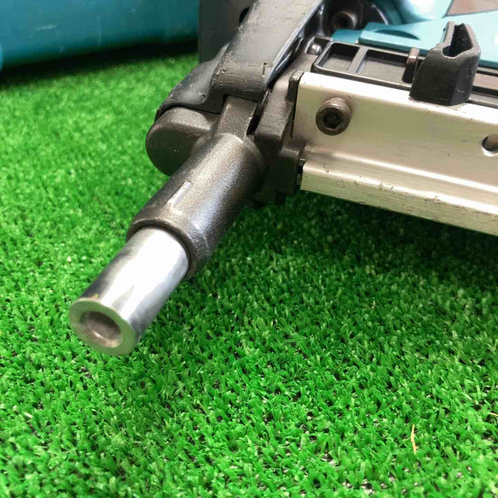 ★マキタ(makita) コードレスコンクリート用ガスピン打ち機 GN420C【町田店】