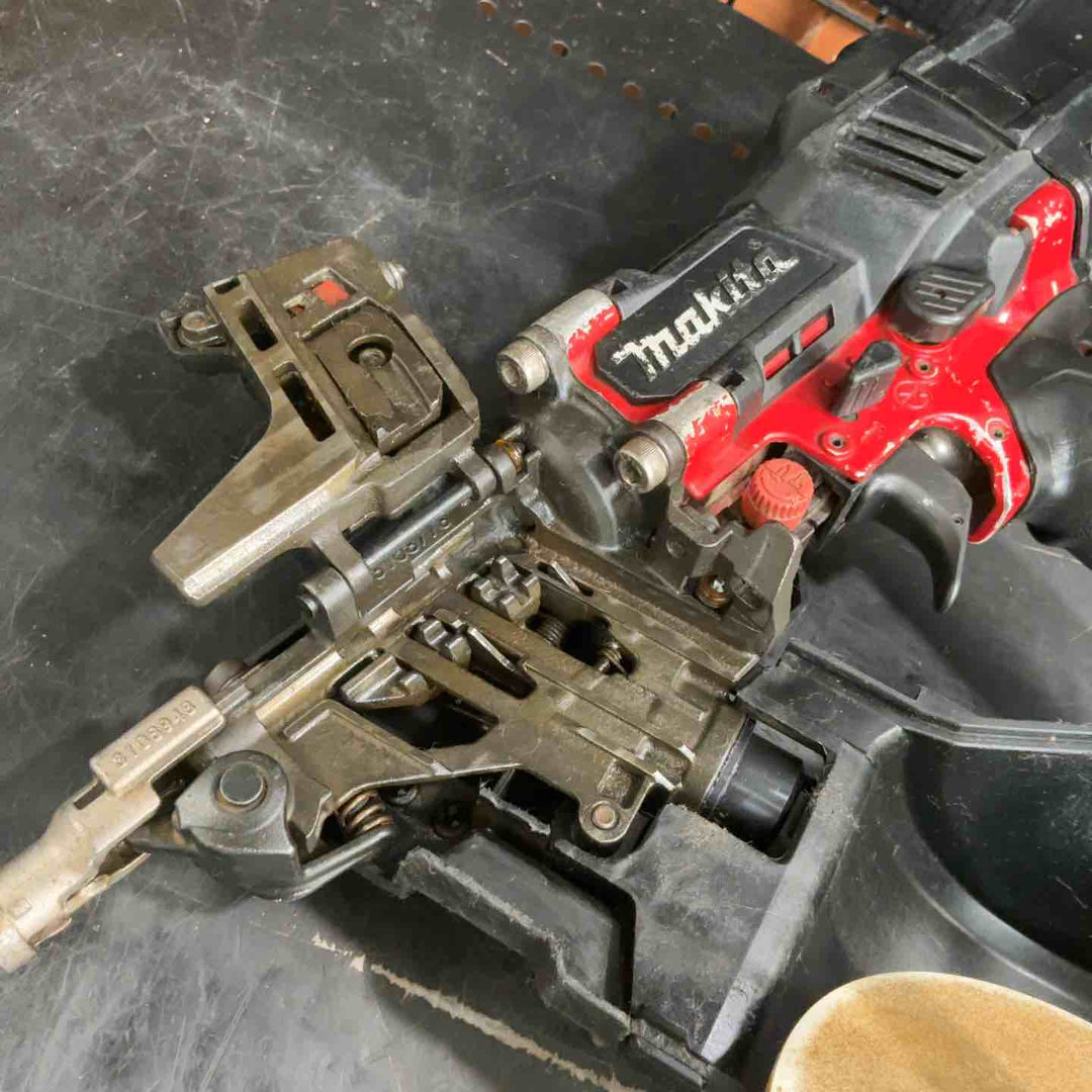 ★マキタ(makita) 高圧エア釘打ち機 AN636H【草加店】