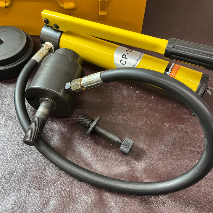 【中古品】Bonvoisin 油圧パンチャー CP-180/SYK-15 ダイス18個付き【東大和店】