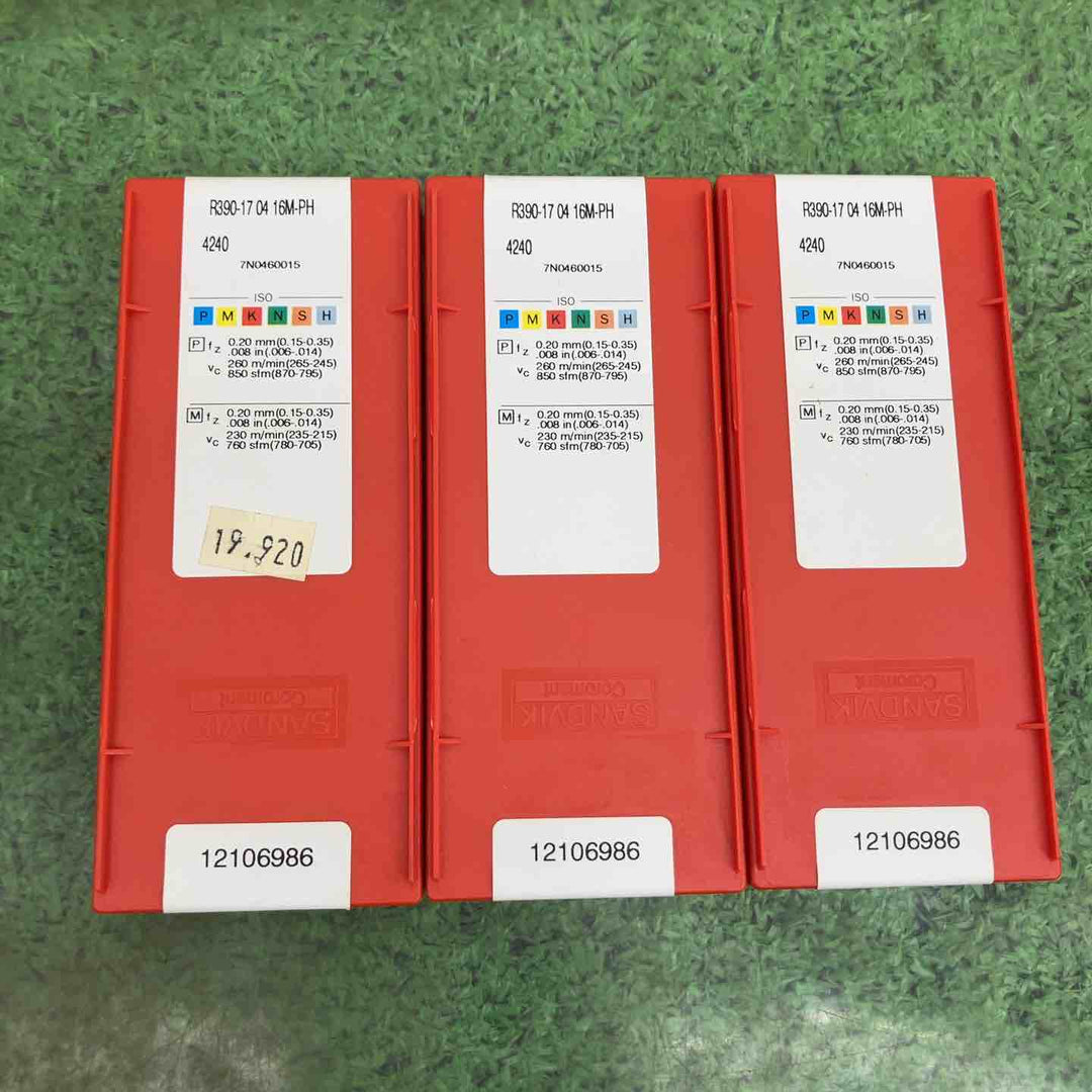 サンドビック コロミル390用チップ R390-17 04 16M-PH 4240　3個【町田店】