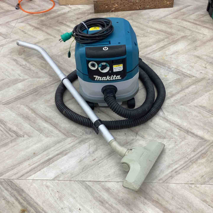 【店頭受取り限定】★マキタ(makita) 集じん機 乾湿両用 VC0820【越谷店】