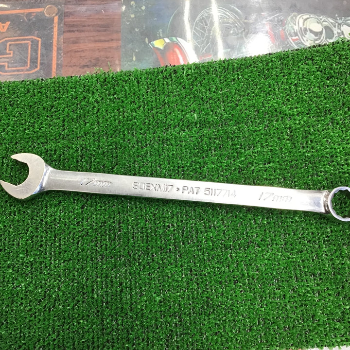 スナップオン 17mm コンビネーションレンチ ボックス/オープンエンド 15° スタンダードハンドル Flamk Drive Plus 【並行輸入】 SOEXM17【草加店】