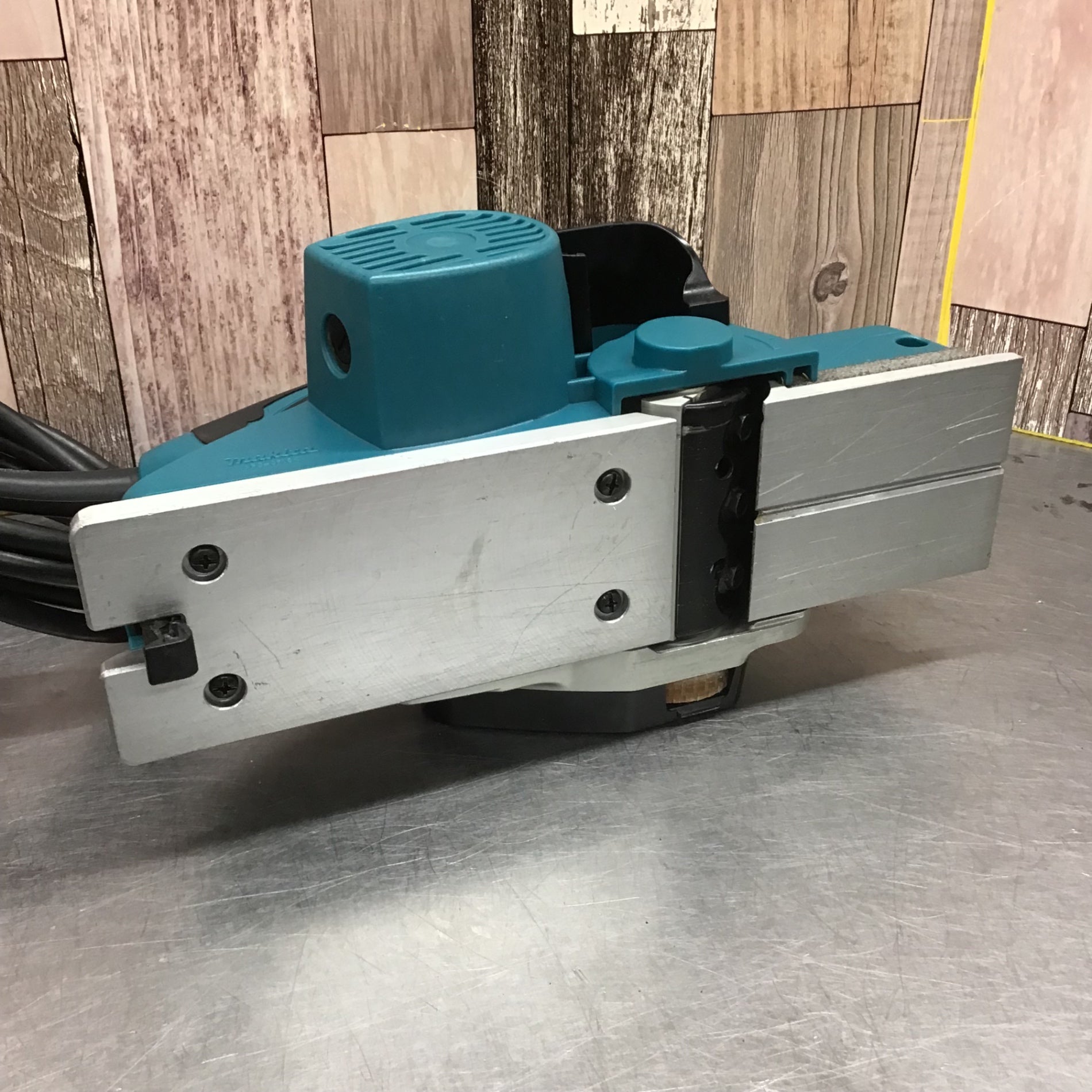 ☆マキタ(makita) 電気カンナ KP0800A【八潮店】 – アクトツール
