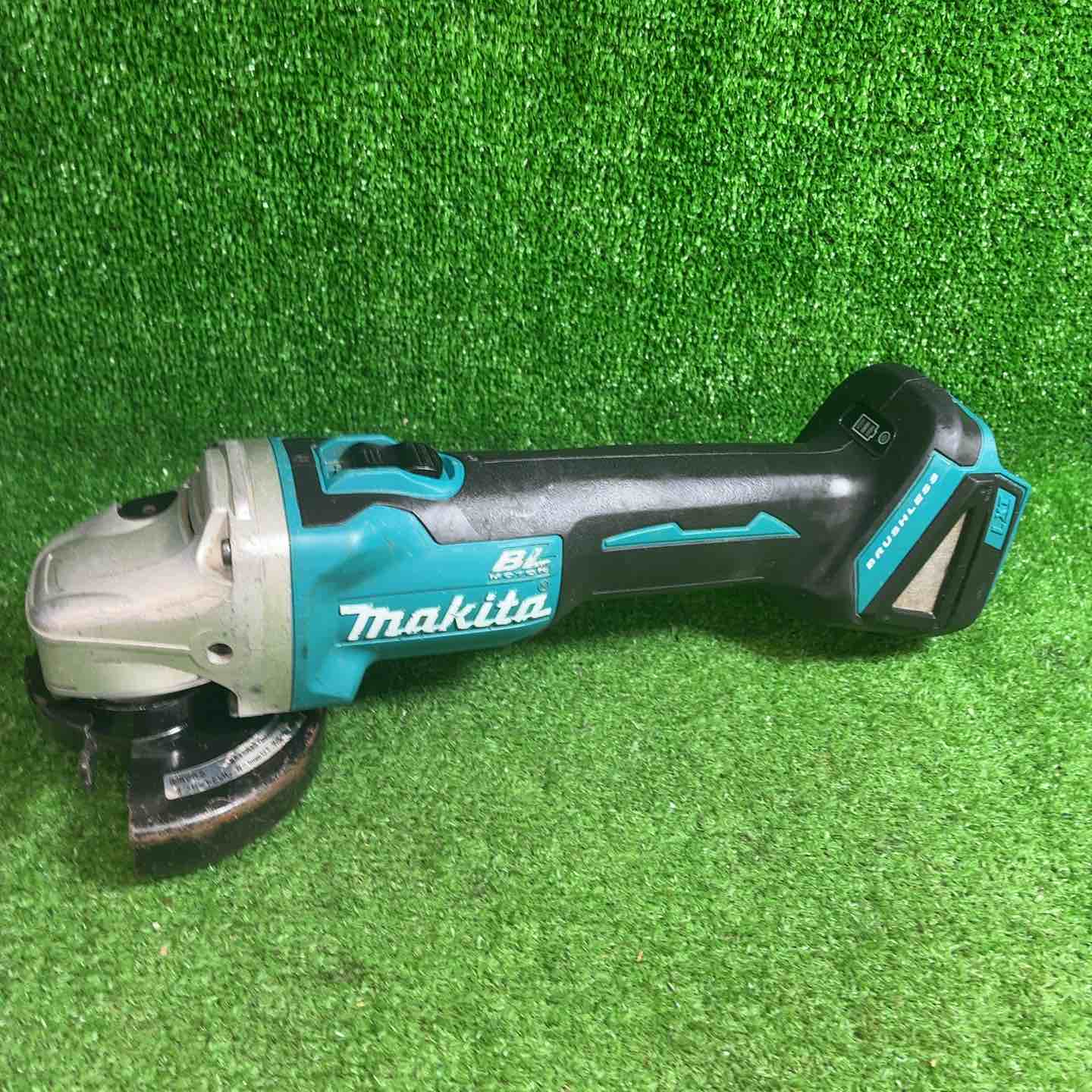 ☆マキタ(makita) 100mmコードレスディスクグラインダー GA404DZ【藤沢