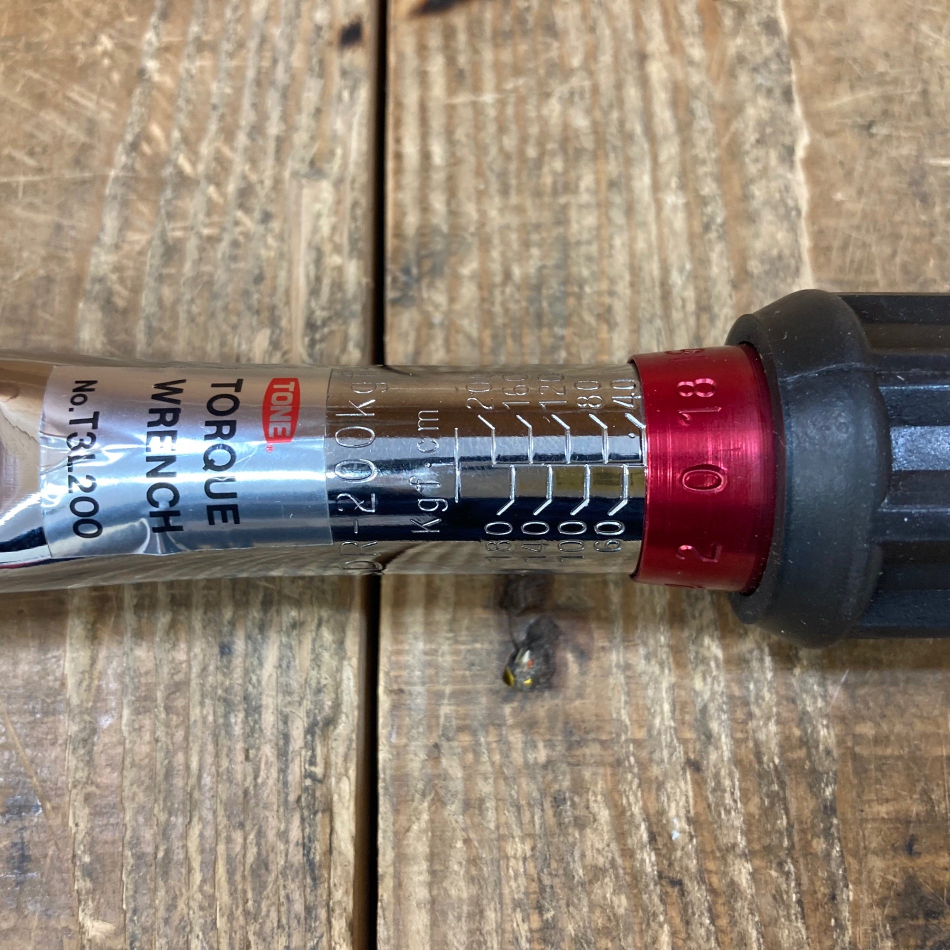 〇トネ(TONE) 3/8プリセット型トルクレンチ T3L200 未校正【所沢店