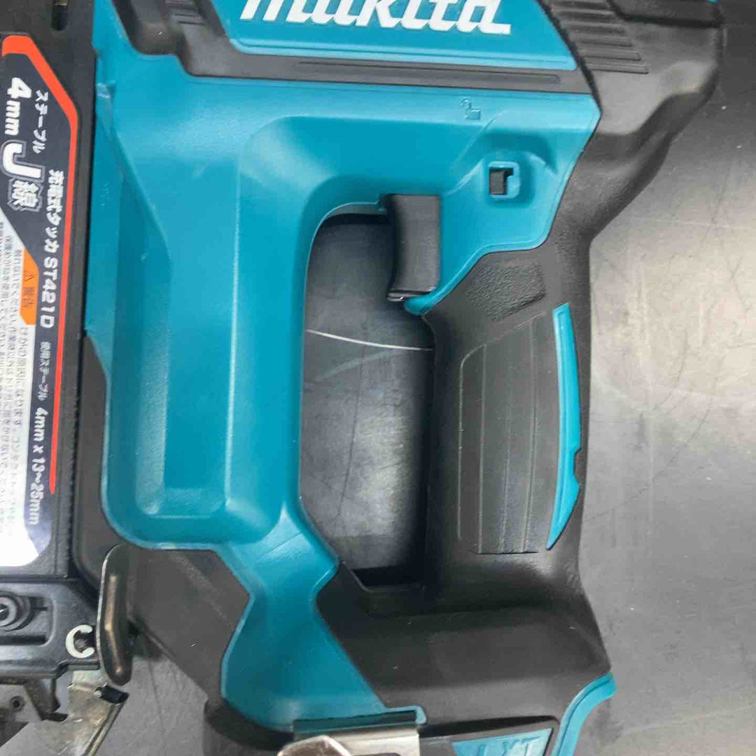 ★マキタ(makita) コードレスタッカー ST421DZK【川越店】