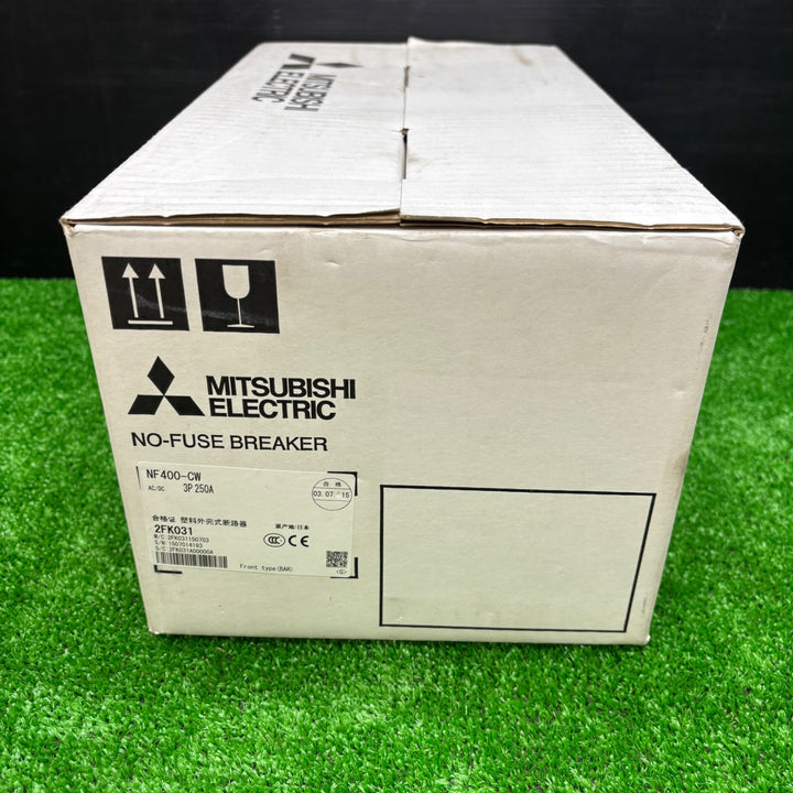 【未使用品】三菱電機 ノーヒューズブレーカー NF400-CW 3P 300A ノーヒューズ遮断器【電材館越谷店】