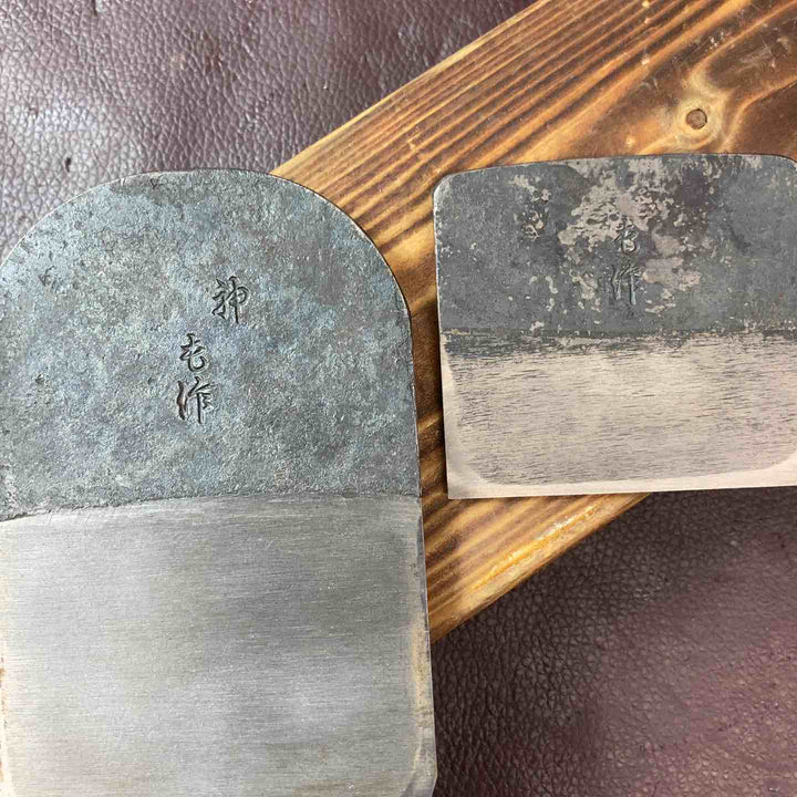 【中古美品】 鉋(かんな) 山本毛作作 神 毛作 鑿・大工道具 和工具 骨董品 他【東大和店】