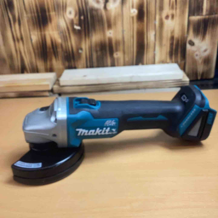 ☆マキタ(makita) 125mmコードレスディスクグラインダ GA504DZN (GA504DN)【越谷店】