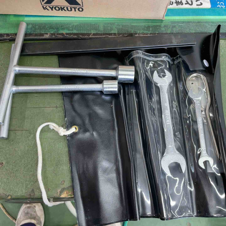 【店頭受取限定】KLASS(旧:極東産機) 床材剥がし機/ストロングペッカー SM-18 付属品多数あり【埼玉県桶川市】